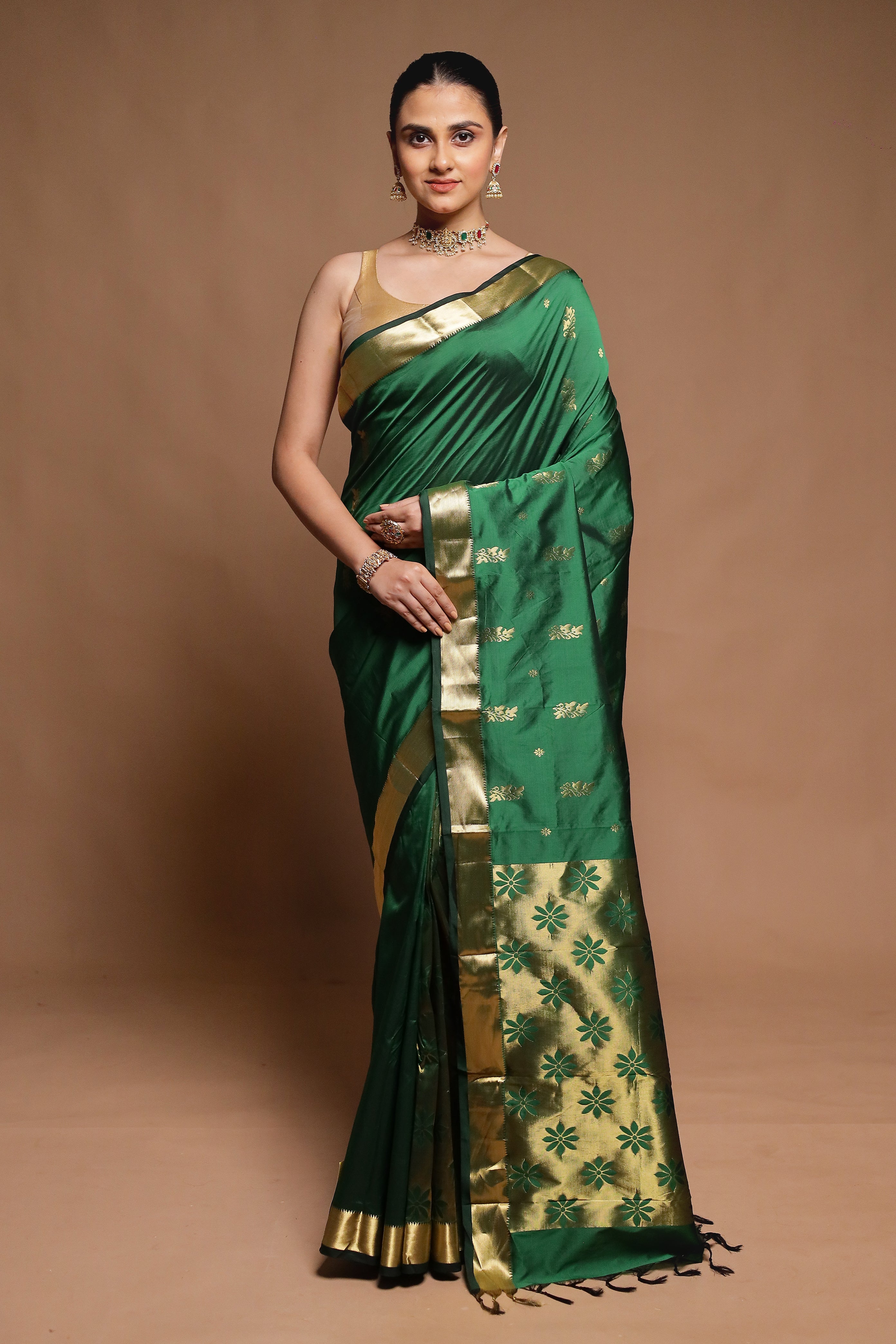 Green Kanjivaram Silk Saree With Blouse Piece