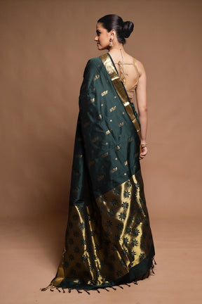 Green Kanjivaram Silk Saree With Blouse Piece