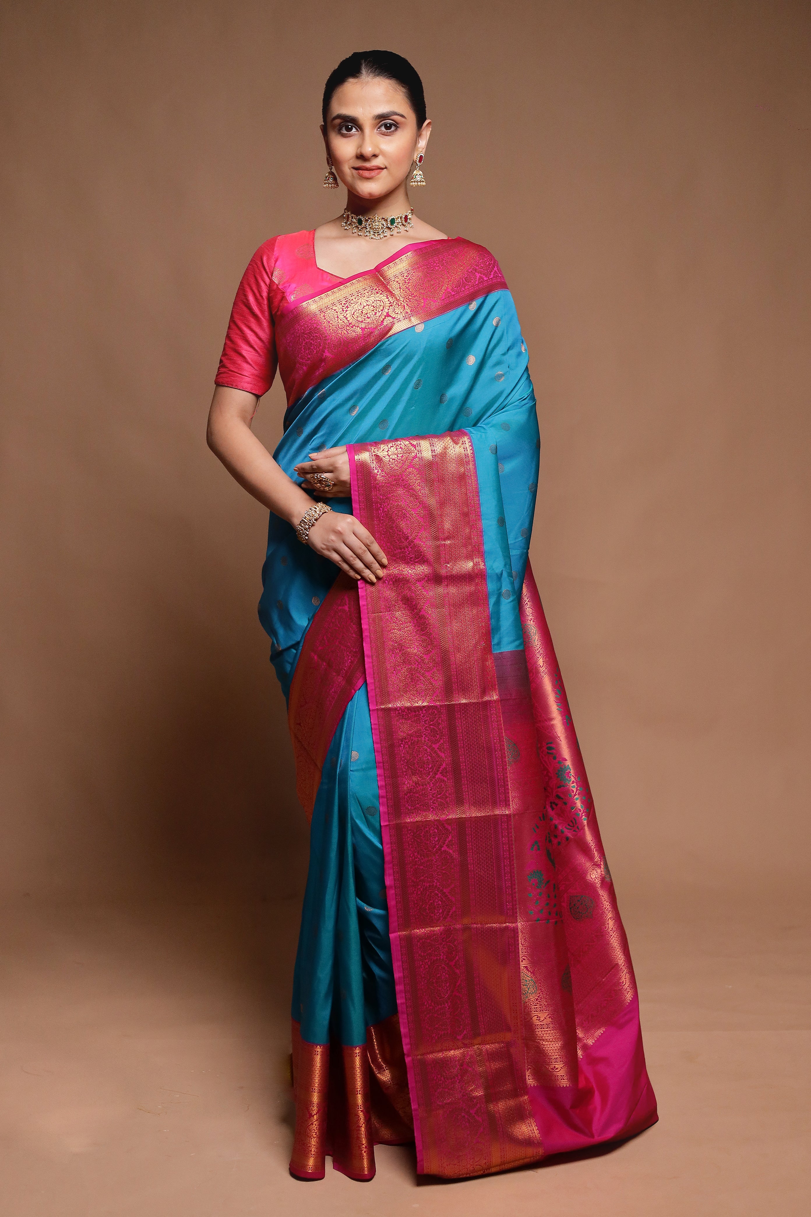 Green Kanjivaram Silk Saree With Blouse Piece