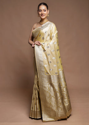 Cream Tanchoi Silk Saree With Blouse Piece