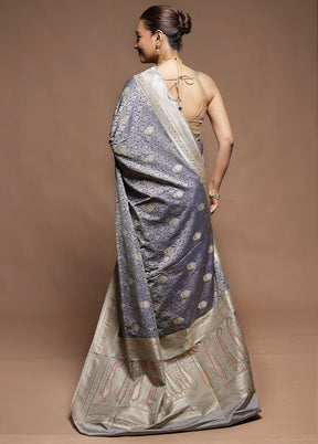 Grey Tanchoi Silk Saree With Blouse Piece