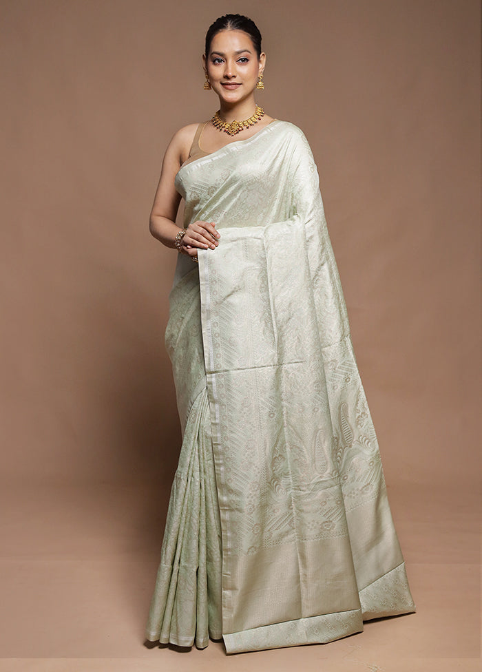 Green Tanchoi Silk Saree With Blouse Piece