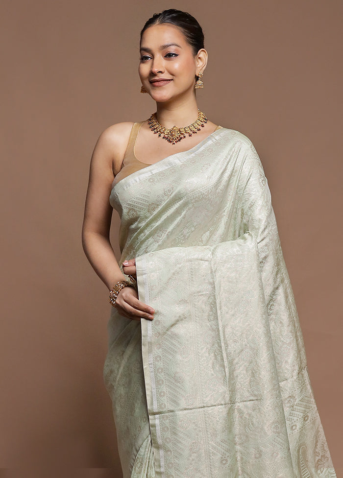 Green Tanchoi Silk Saree With Blouse Piece