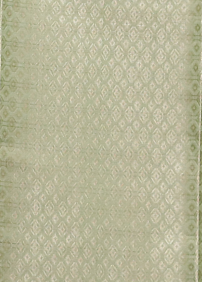 Green Kora Silk Saree With Blouse Piece