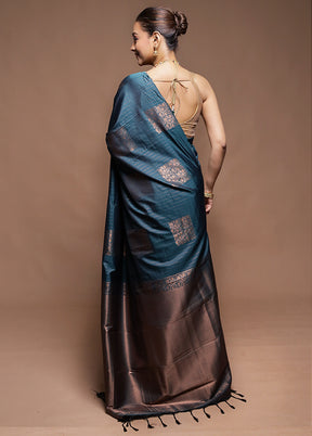 Green Dupion Silk Saree With Blouse Piece