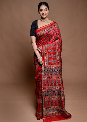 Red Chanderi Cotton Saree With Blouse Piece