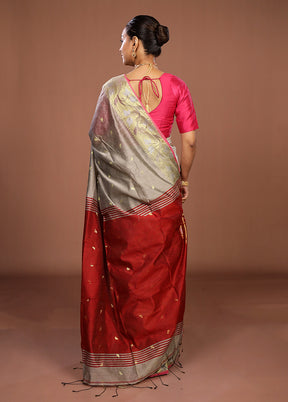 Pink Khadi Cotton Saree With Blouse Piece