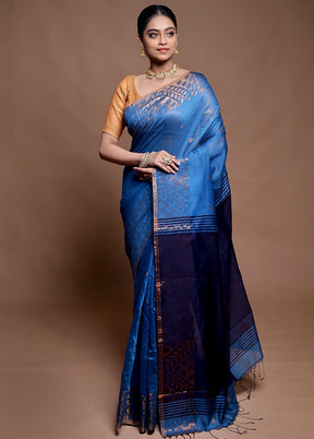 Blue Cotton Saree With Blouse Piece