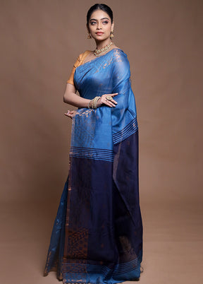 Blue Cotton Saree With Blouse Piece