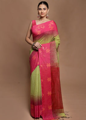 Green Cotton Saree With Blouse Piece