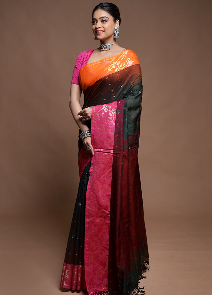 Green Cotton Saree With Blouse Piece
