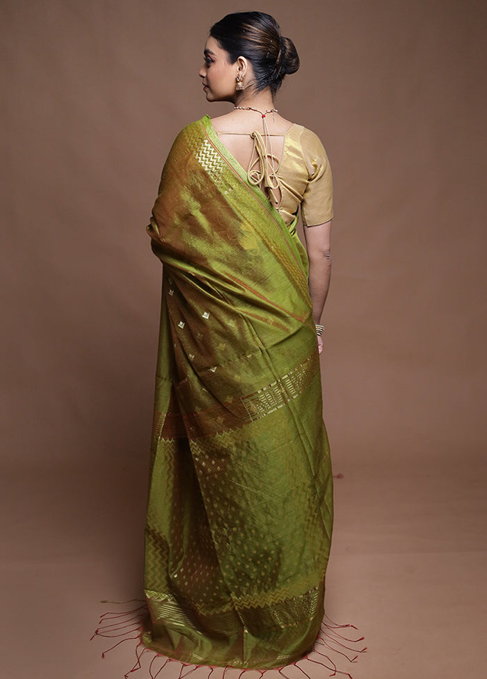 Green Cotton Saree With Blouse Piece