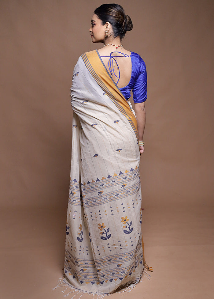 Cream Cotton Saree With Blouse Piece