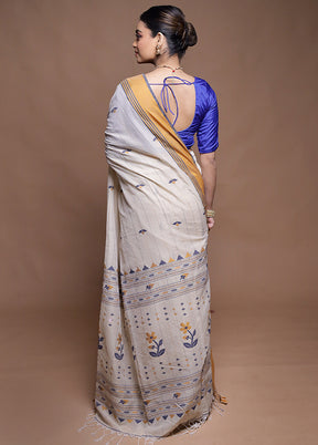 Cream Cotton Saree With Blouse Piece