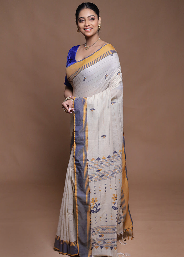 Cream Cotton Saree With Blouse Piece