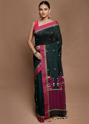 Green Cotton Saree With Blouse Piece