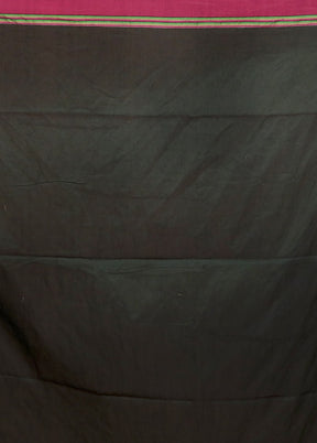 Green Cotton Saree With Blouse Piece