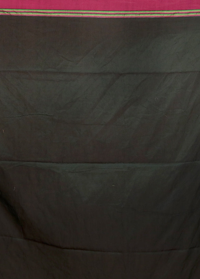 Green Cotton Saree With Blouse Piece