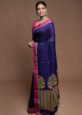 Blue Cotton Saree With Blouse Piece