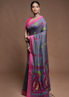 Grey Cotton Saree With Blouse Piece