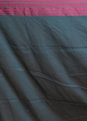 Green Pure Cotton Saree With Blouse Piece