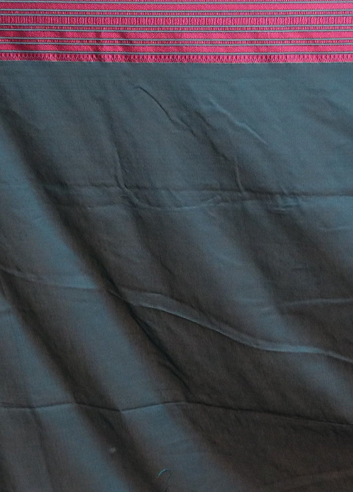 Green Pure Cotton Saree With Blouse Piece