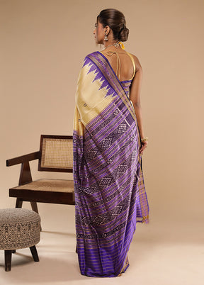 Cream Handloom Ikkat Pure Silk Saree With Blouse Piece