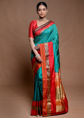 Green Handloom Kanchipuram Pure Silk Saree With Blouse Piece