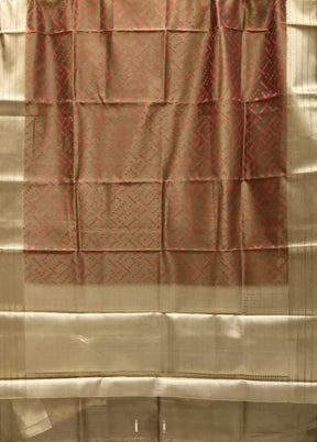 Green Kora Silk Saree With Blouse Piece