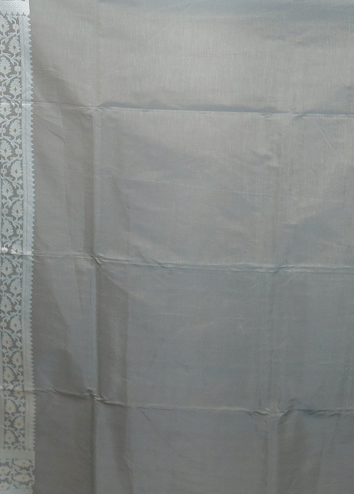 Green Kora Silk Saree With Blouse Piece