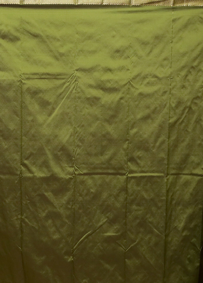Green Kanjivaram Silk Saree With Blouse Piece