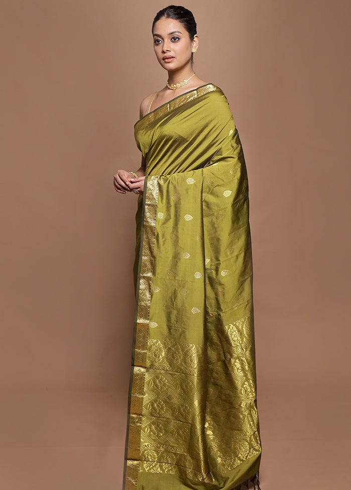 Green Kanjivaram Silk Saree With Blouse Piece