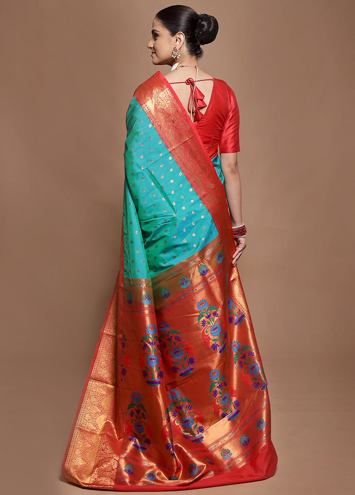 Green Kanjivaram Silk Saree With Blouse Piece