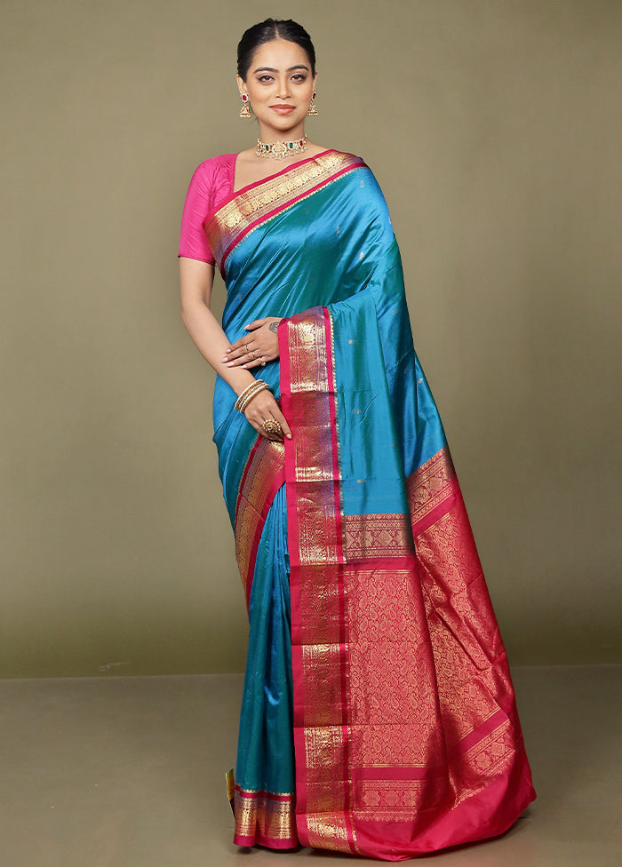 Blue Handloom Kanjivaram Pure Silk Saree With Blouse Piece