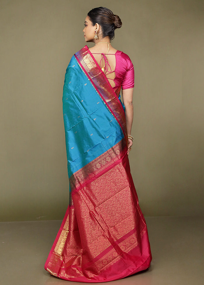 Blue Handloom Kanjivaram Pure Silk Saree With Blouse Piece