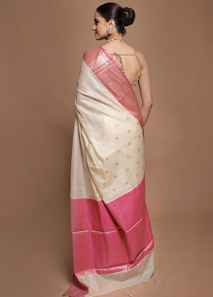 Cream Cotton Saree With Blouse Piece