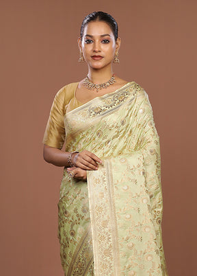 Green Tanchoi Silk Saree With Blouse Piece