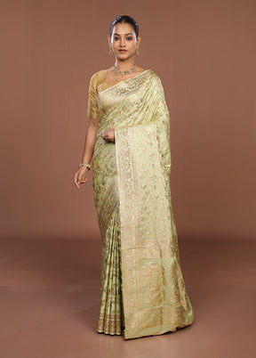Green Tanchoi Silk Saree With Blouse Piece