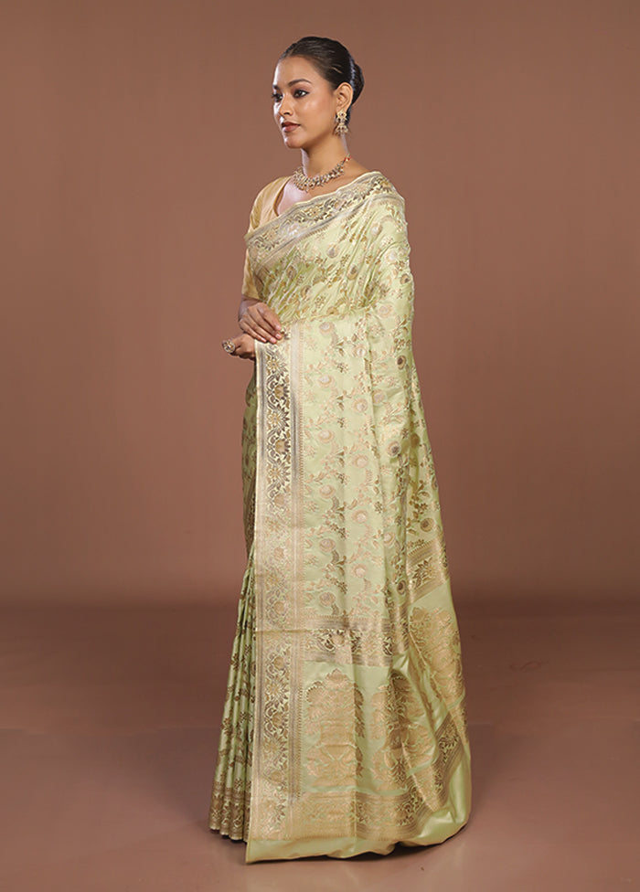 Green Tanchoi Silk Saree With Blouse Piece