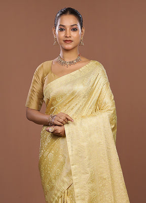 Gold Tanchoi Silk Saree With Blouse Piece