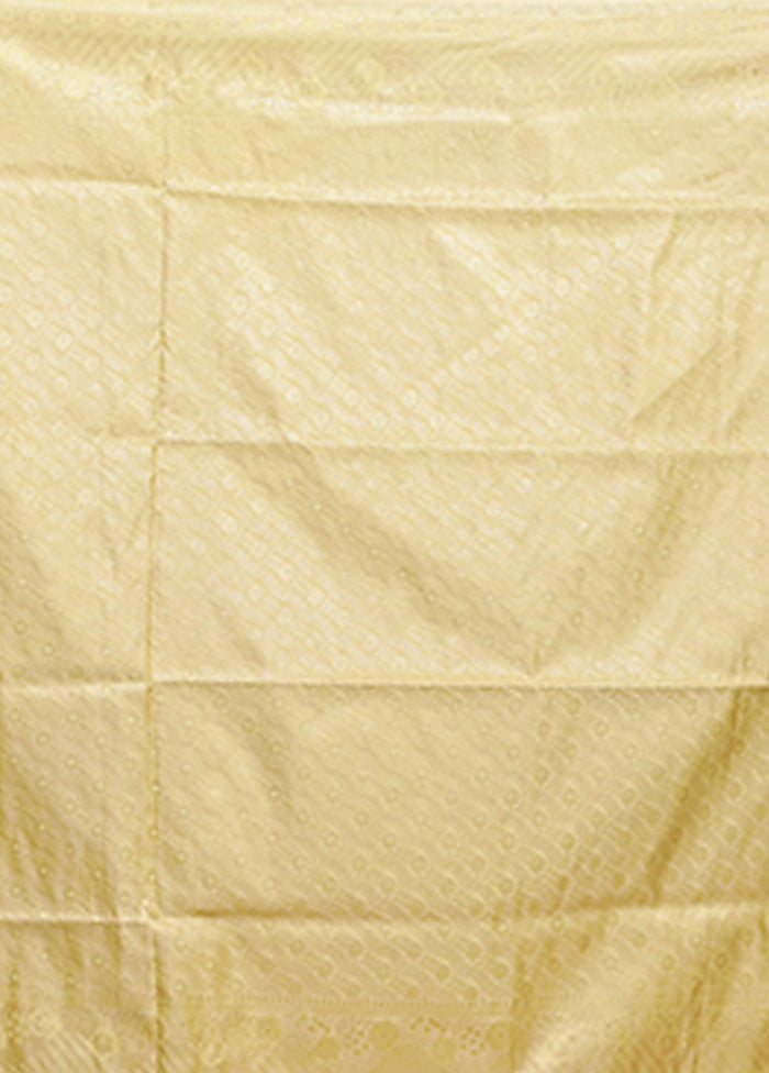 Gold Tanchoi Silk Saree With Blouse Piece
