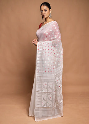 White Tant Jamdani Saree Without Blouse Piece