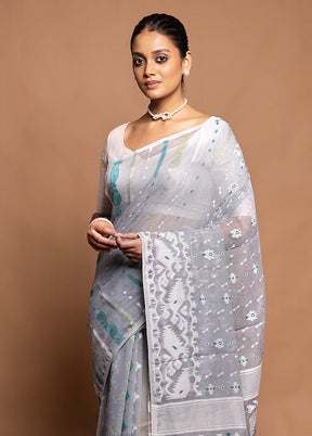 Grey Tant Jamdani Saree Without Blouse Piece