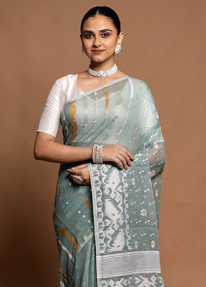 Green Tant Jamdani Saree Without Blouse Piece