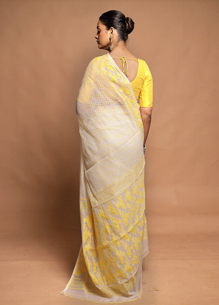 White Tant Jamdani Saree Without Blouse Piece