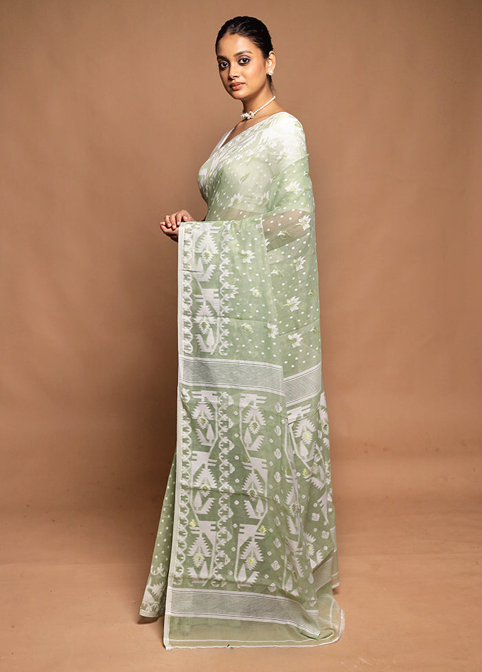 Green Tant Jamdani Saree Without Blouse Piece