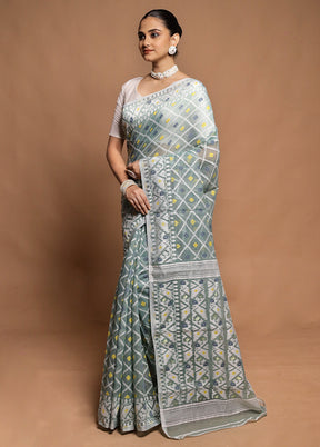 Green Tant Jamdani Saree Without Blouse Piece
