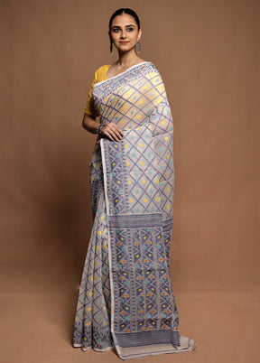 White Tant Jamdani Saree Without Blouse Piece