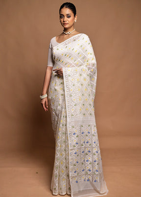 White Tant Jamdani Saree Without Blouse Piece