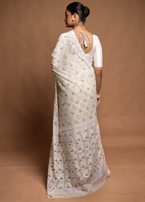 White Tant Jamdani Saree Without Blouse Piece